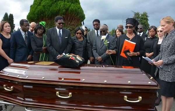 Fernandez-Burial-1