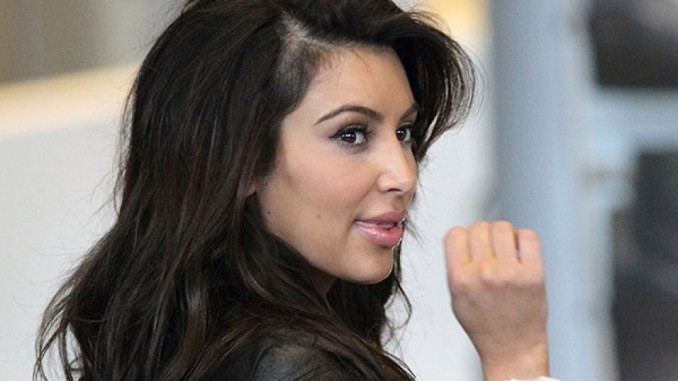 kim-kardashian-ffn-bald-blonde-hair-falling-out-ftr